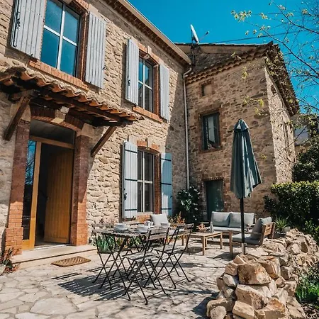 펜션 Maison De Village Avec Piscine Orsan