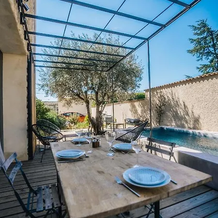 Feriehus Maison De Village Avec Piscine
