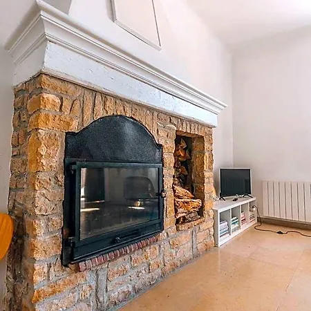 Maison De Village Avec Piscine