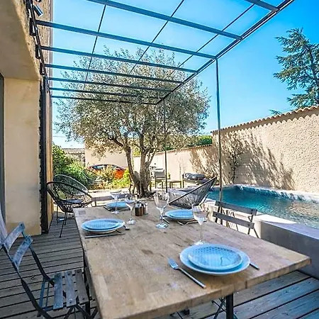 펜션 Maison De Village Avec Piscine Orsan